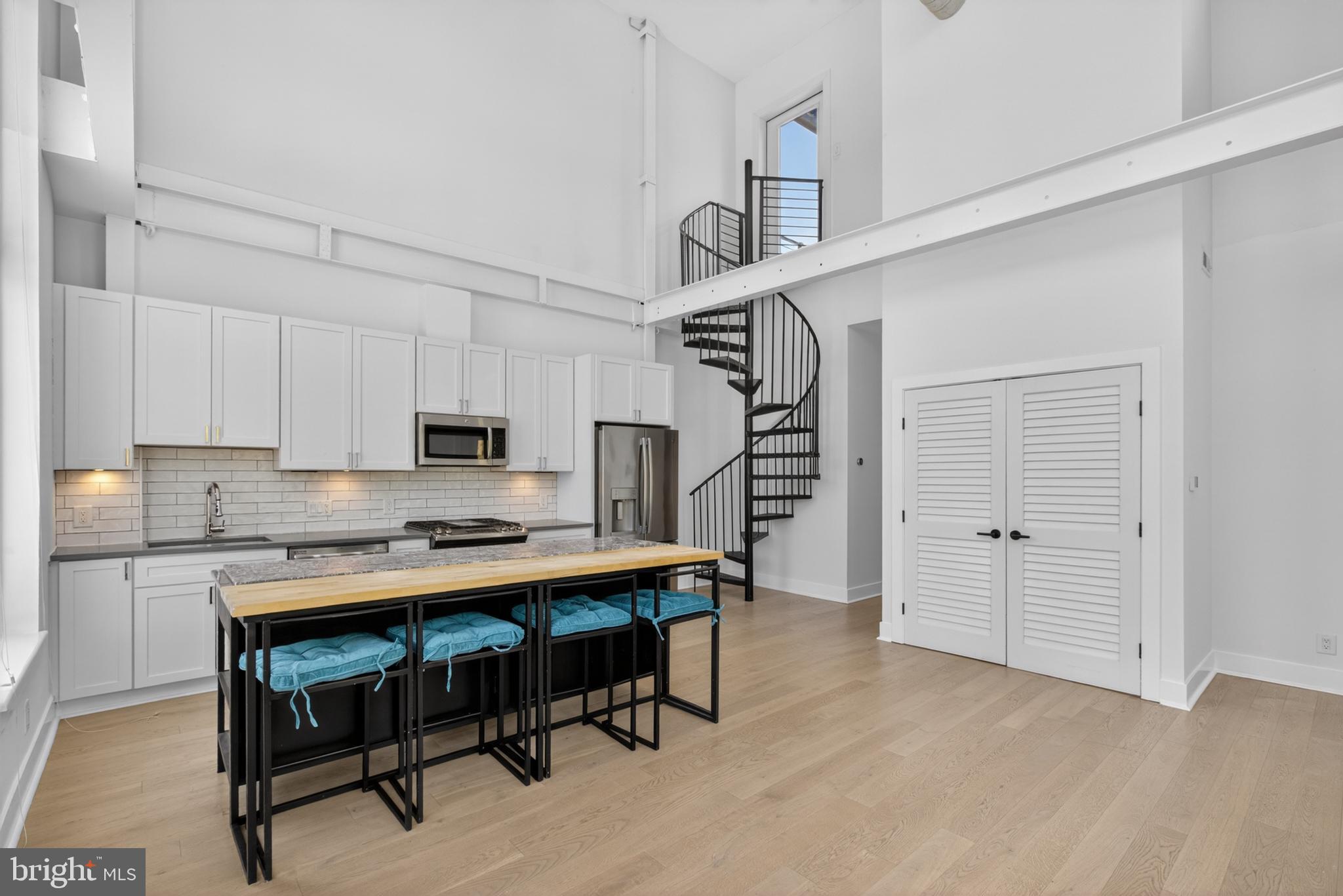 3018 12TH STREET NE 3