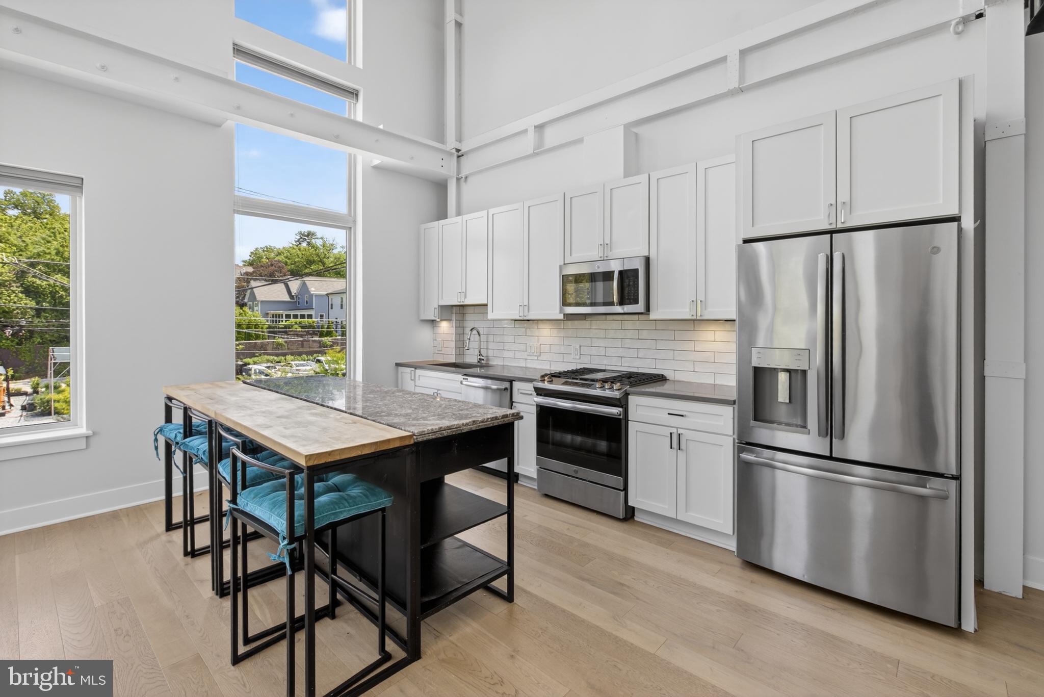 3018 12TH STREET NE 3