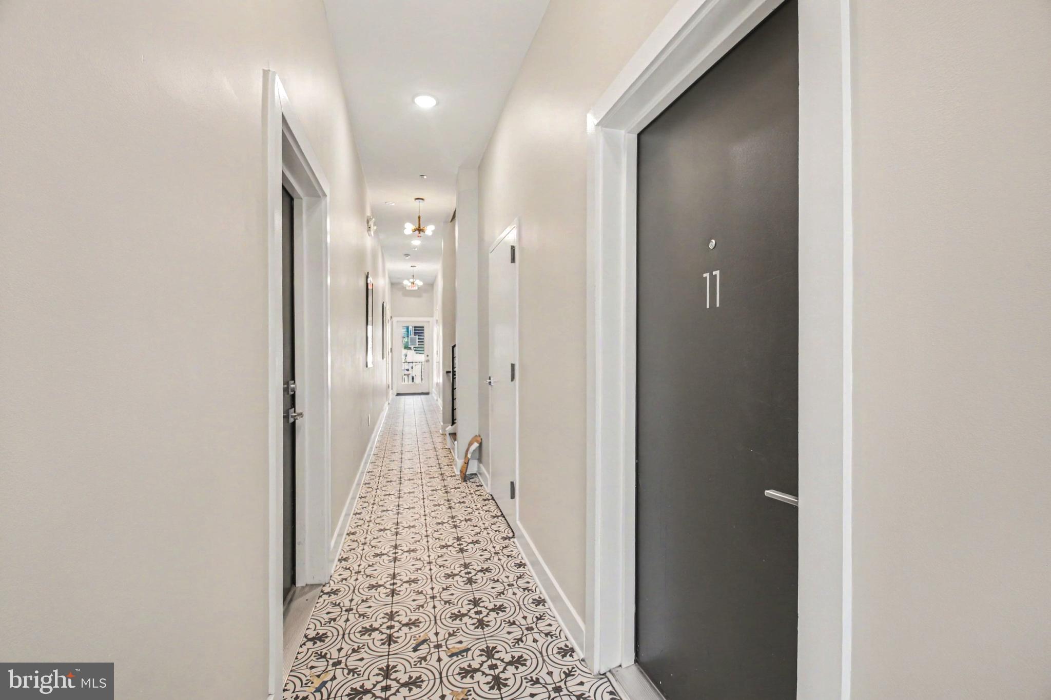 1009 17TH STREET NE 11