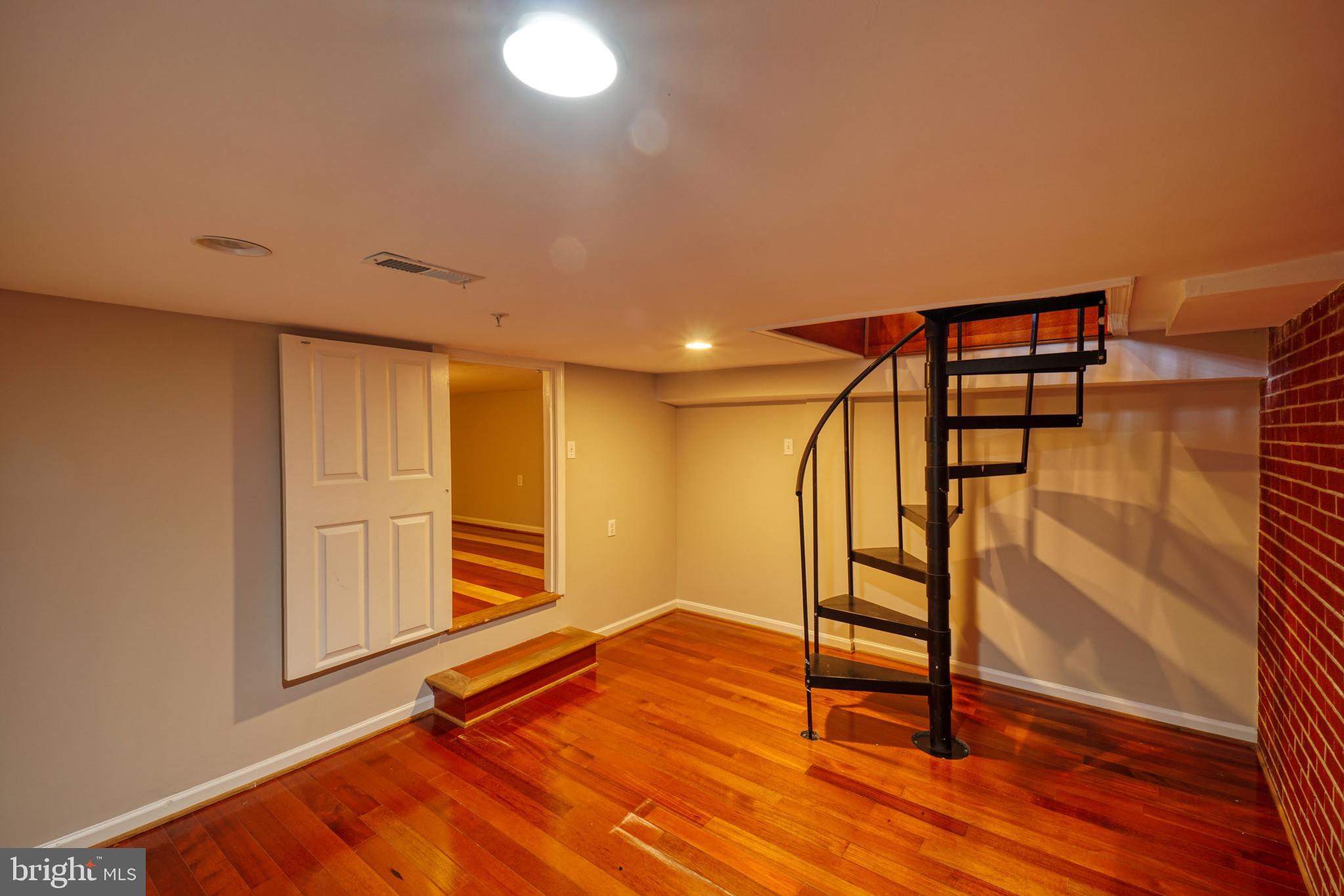 3537 NEW HAMPSHIRE AVENUE NW 1