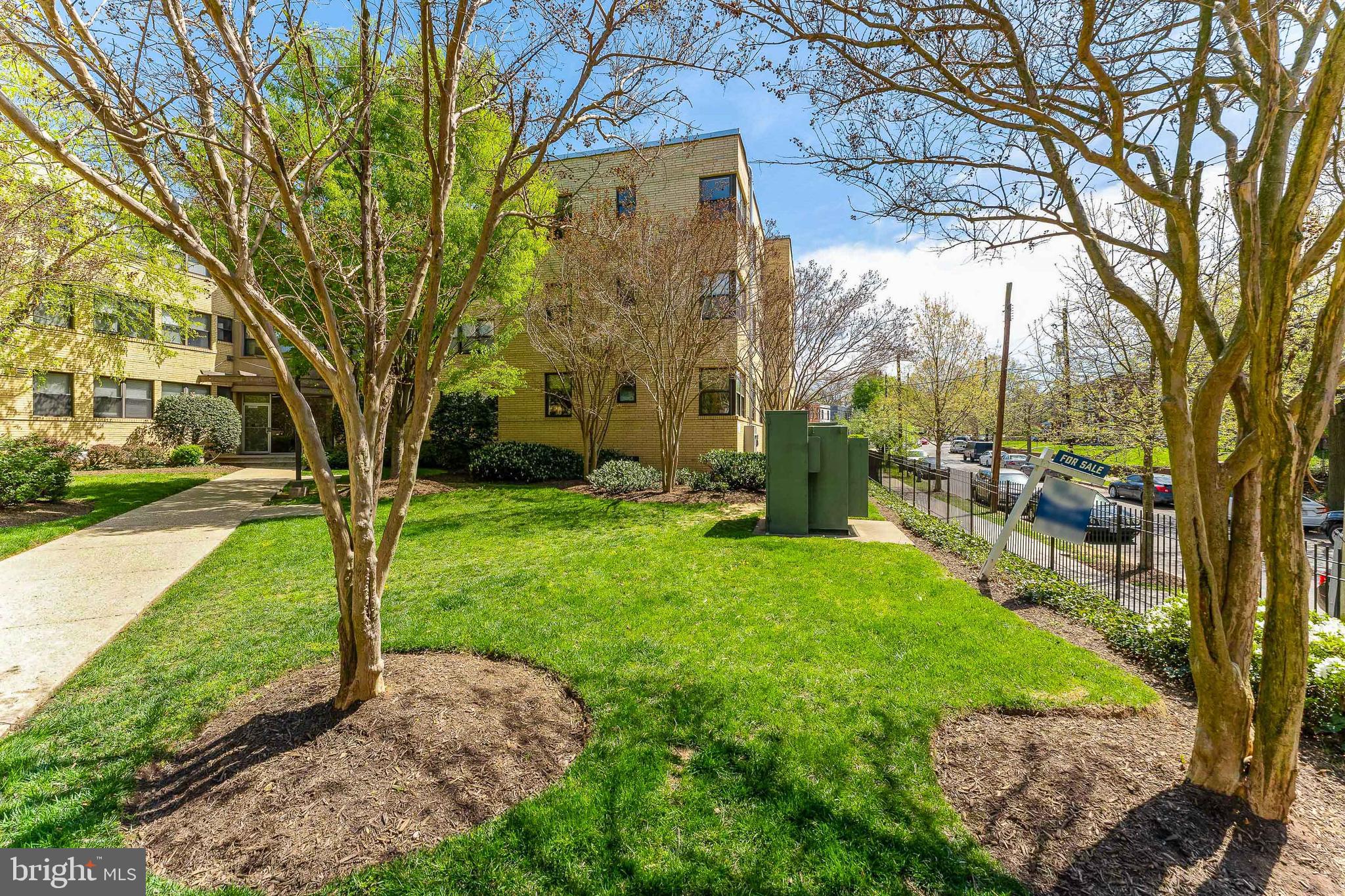 212 OAKWOOD STREET SE 322