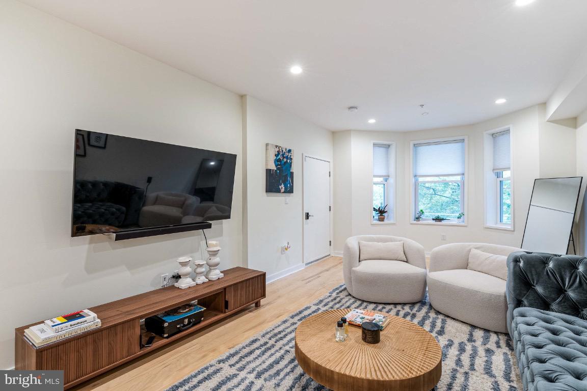 731 FAIRMONT STREET NW 1