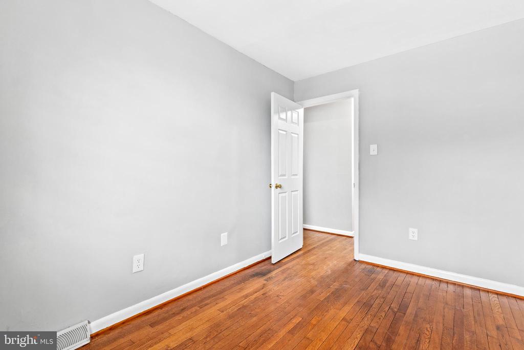 2505 NAYLOR ROAD SE