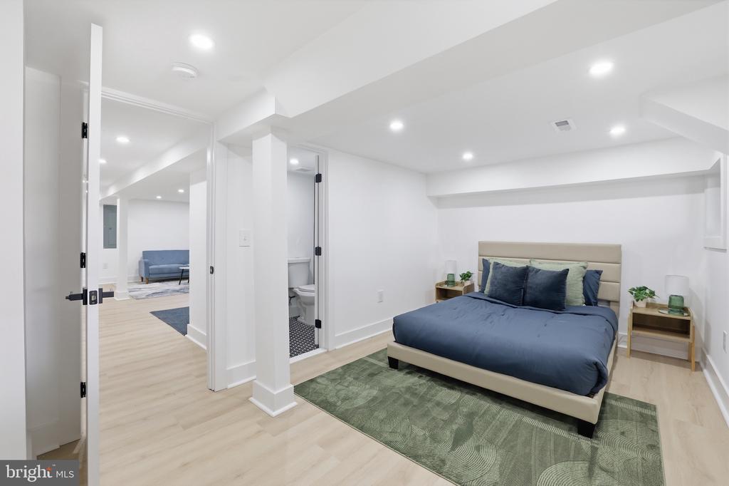 607 OTIS PLACE NW