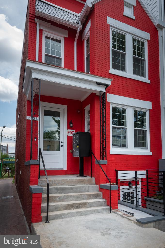 3321 11TH STREET NW 3
