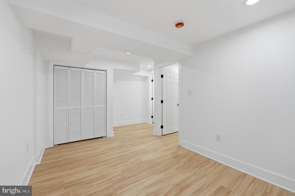 129 HAMILTON STREET NW