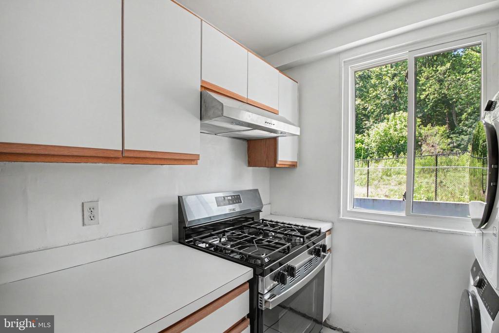 1907 GOOD HOPE ROAD SE 108