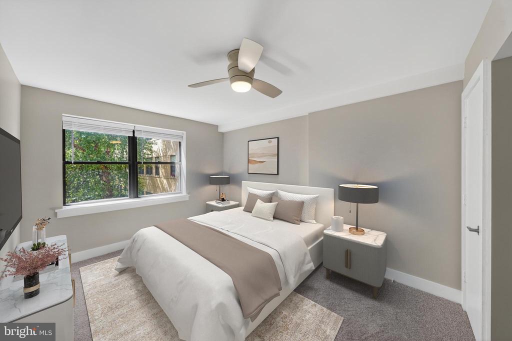 212 OAKWOOD STREET SE 213
