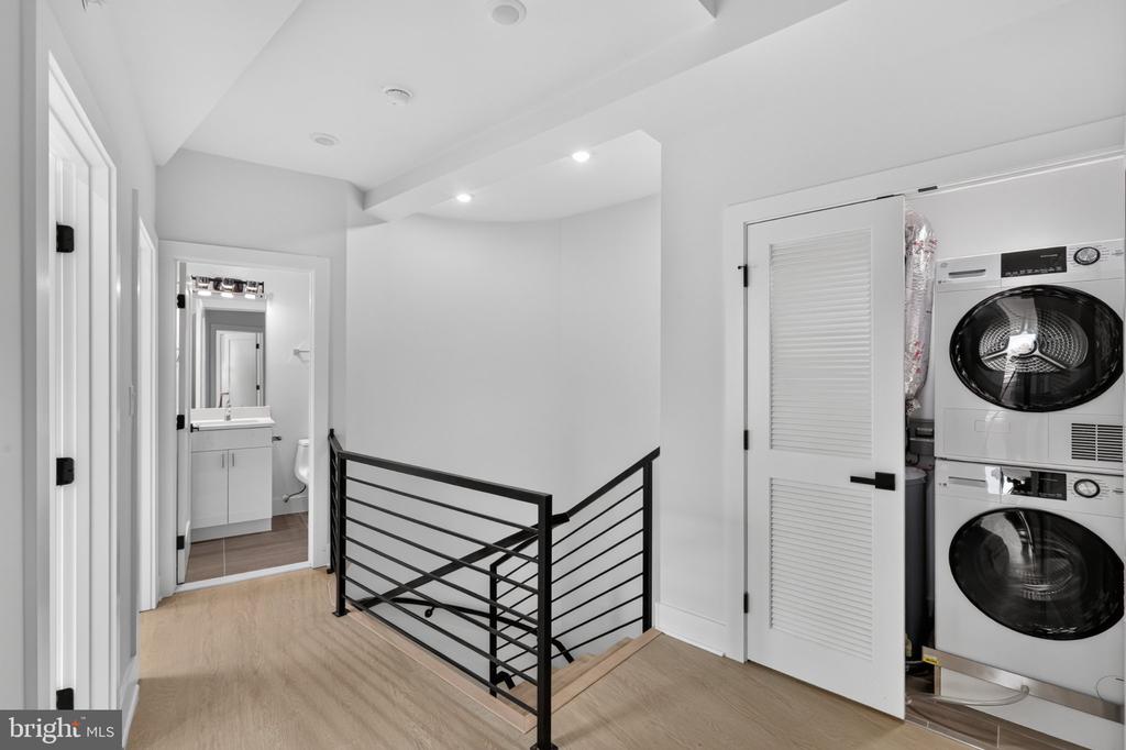 1650 Columbia RD NW #401