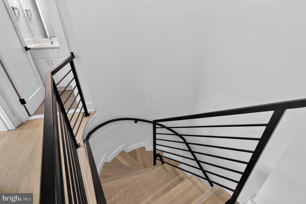 1650 Columbia RD NW #401
