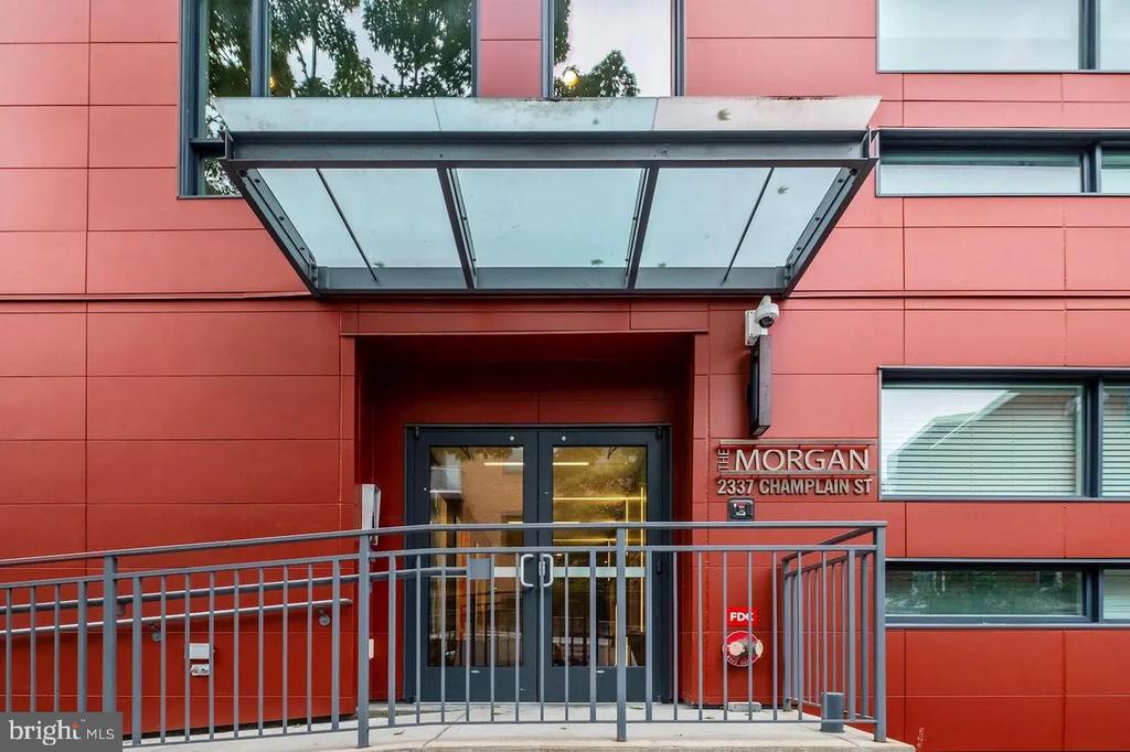 2337 CHAMPLAIN STREET NW Unit: 104