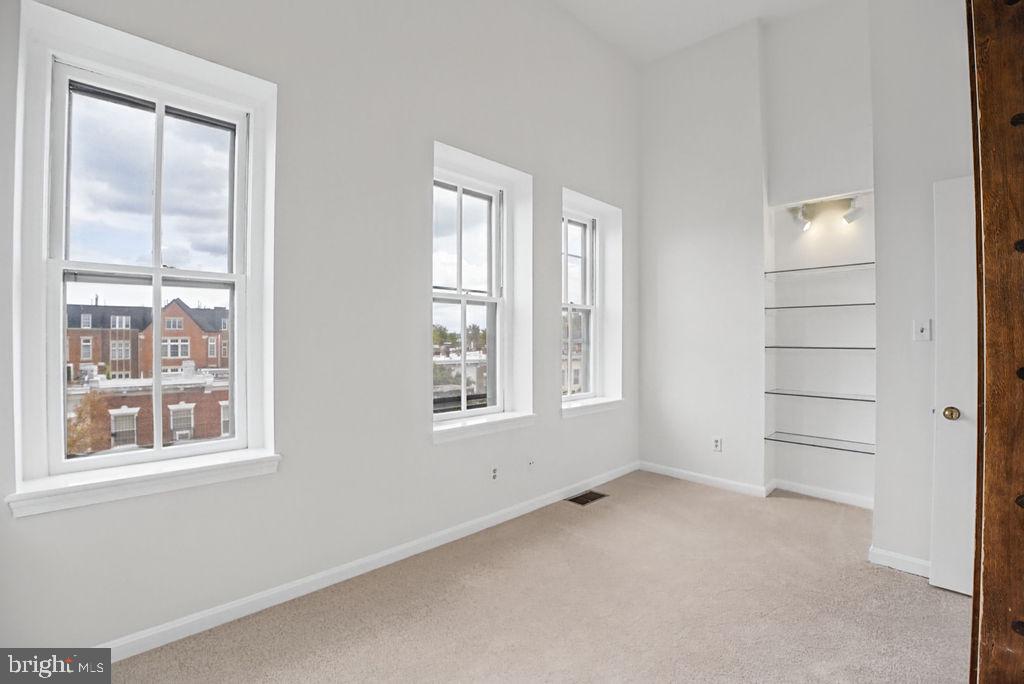 410 11TH STREET NE Unit: 14