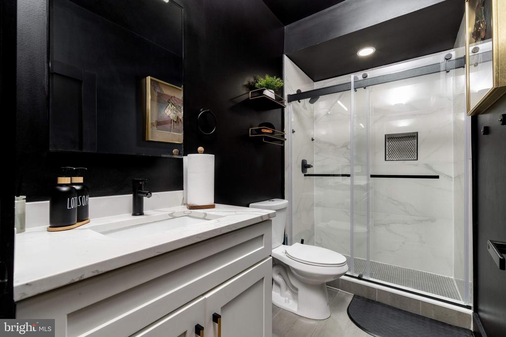 1626 K STREET NE Unit: B
