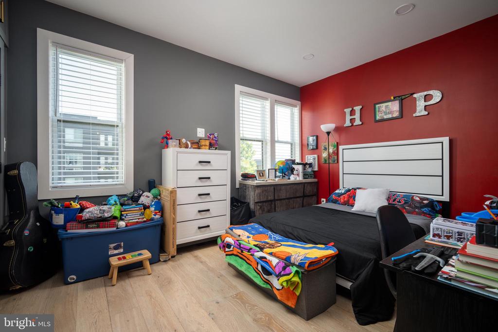 1626 K STREET NE Unit: B