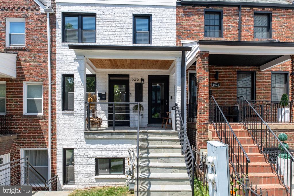 1626 K STREET NE Unit: B