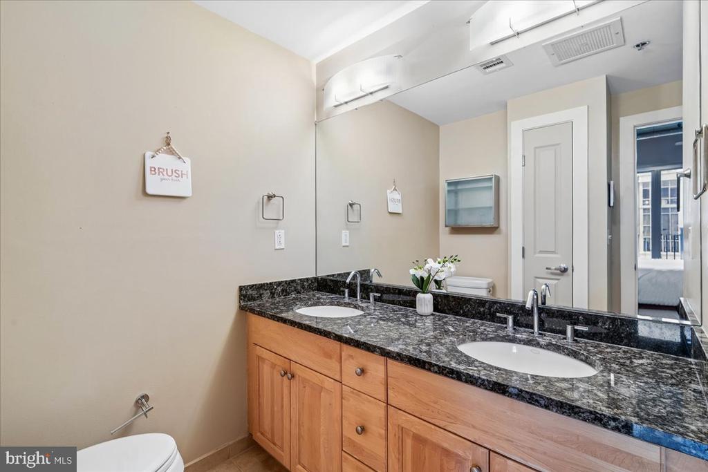 301 MASSACHUSETTS AVENUE NW Unit: 1104