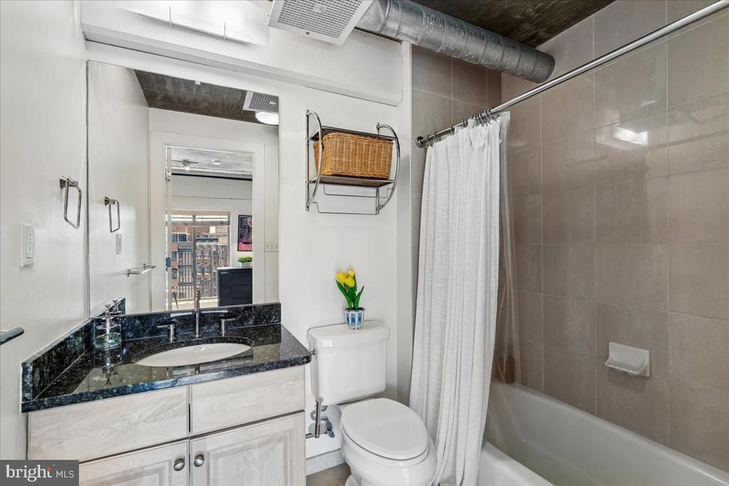 301 MASSACHUSETTS AVENUE NW Unit: 1104