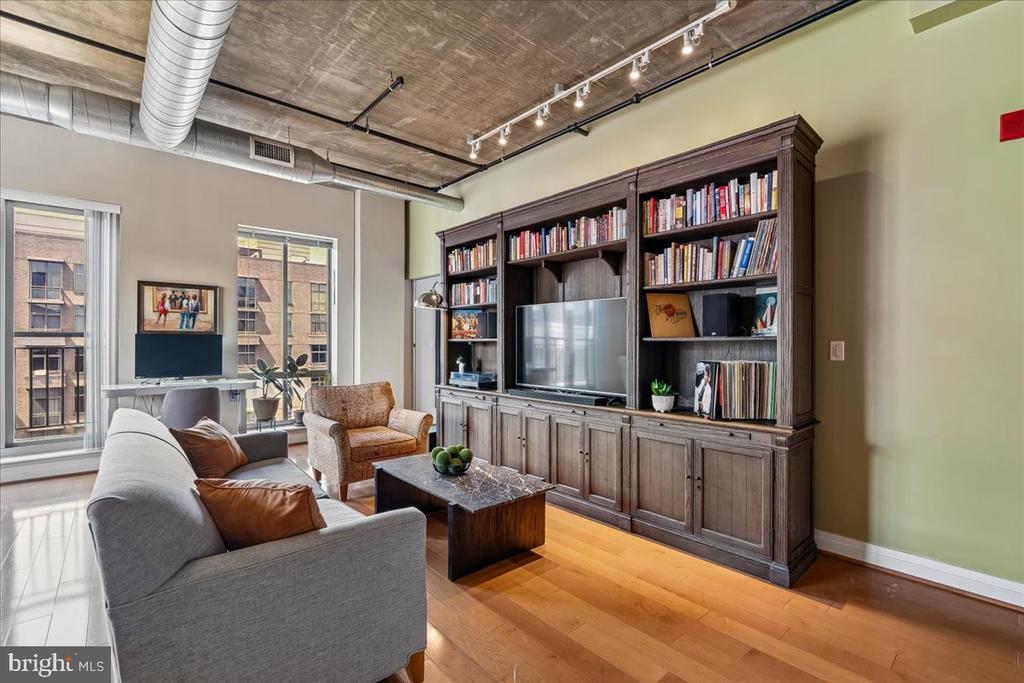 301 MASSACHUSETTS AVENUE NW Unit: 1104