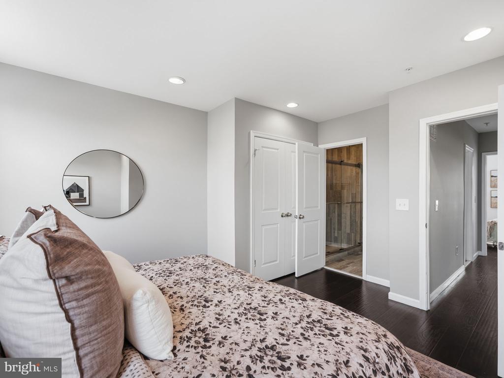 1705 D STREET SE Unit: 2
