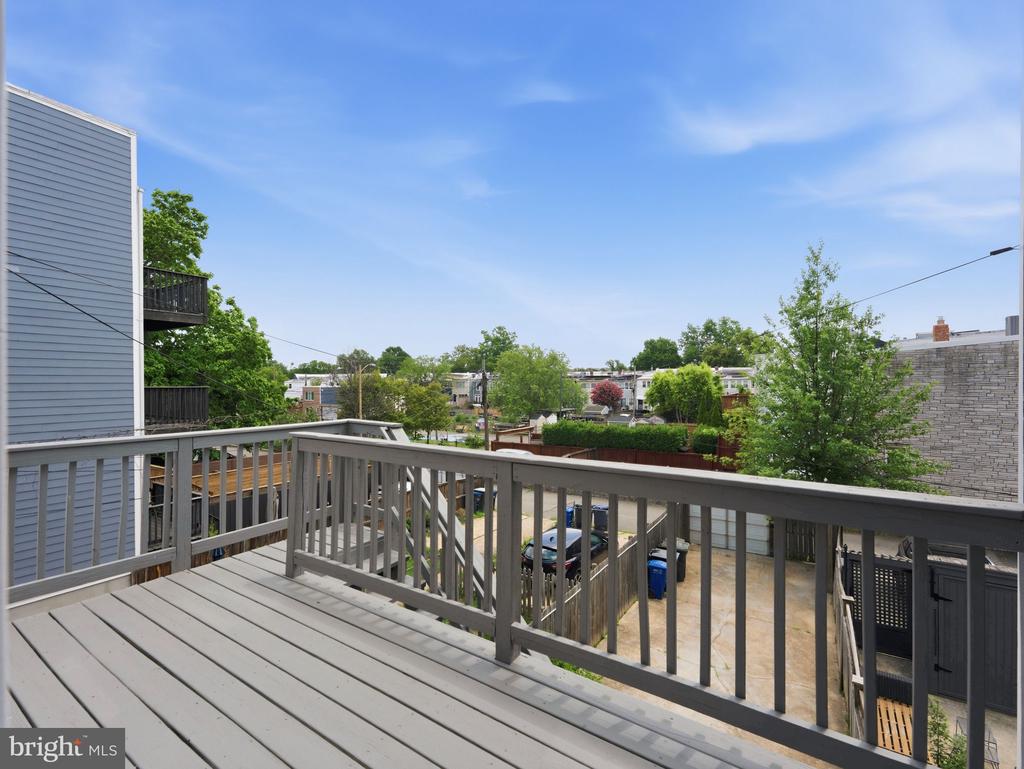 1705 D STREET SE Unit: 2