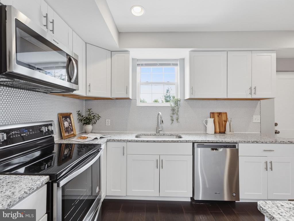 1705 D STREET SE Unit: 2