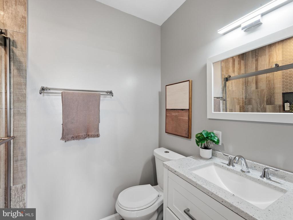 1705 D STREET SE Unit: 2