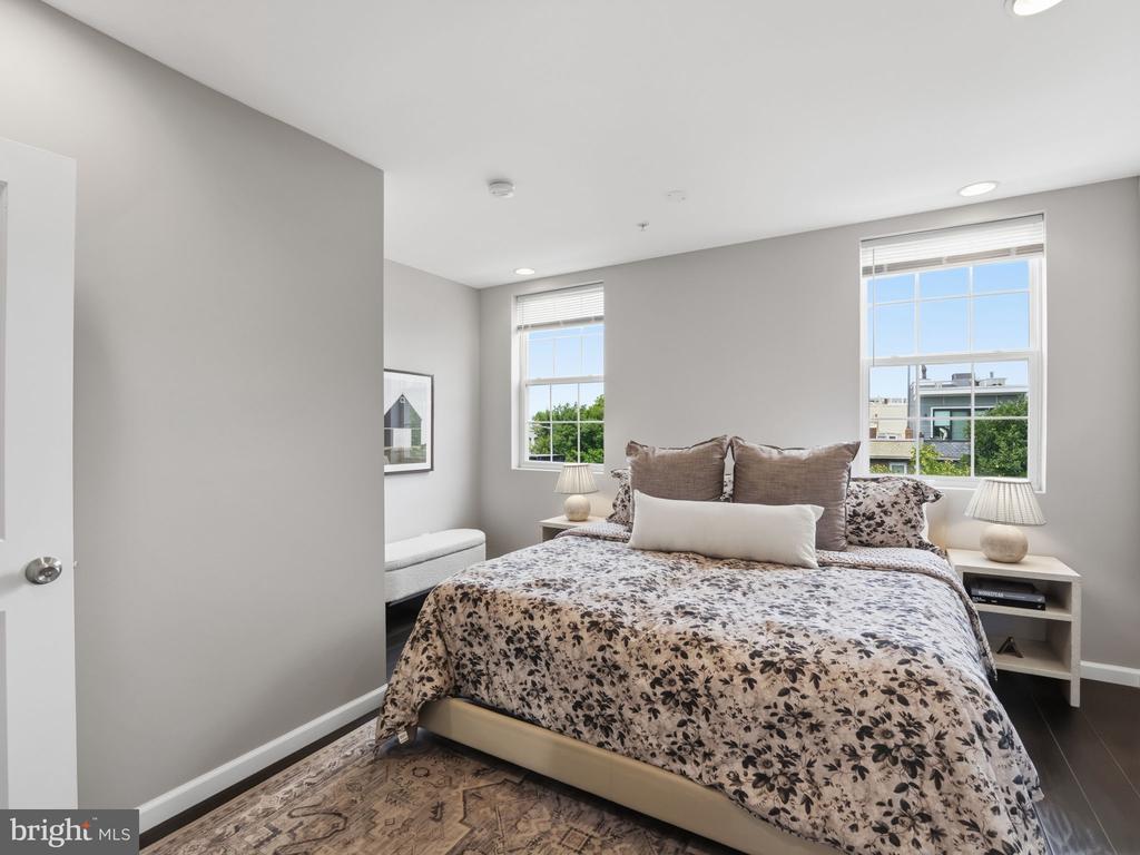 1705 D STREET SE Unit: 2