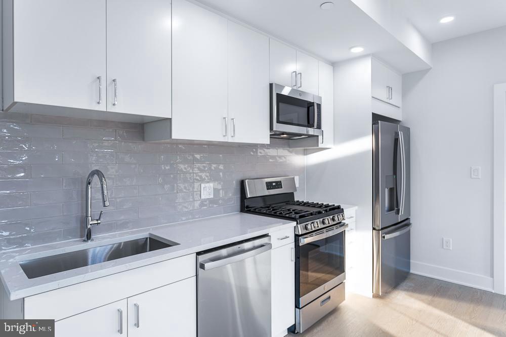 1109 FERN STREET NW Unit: 301