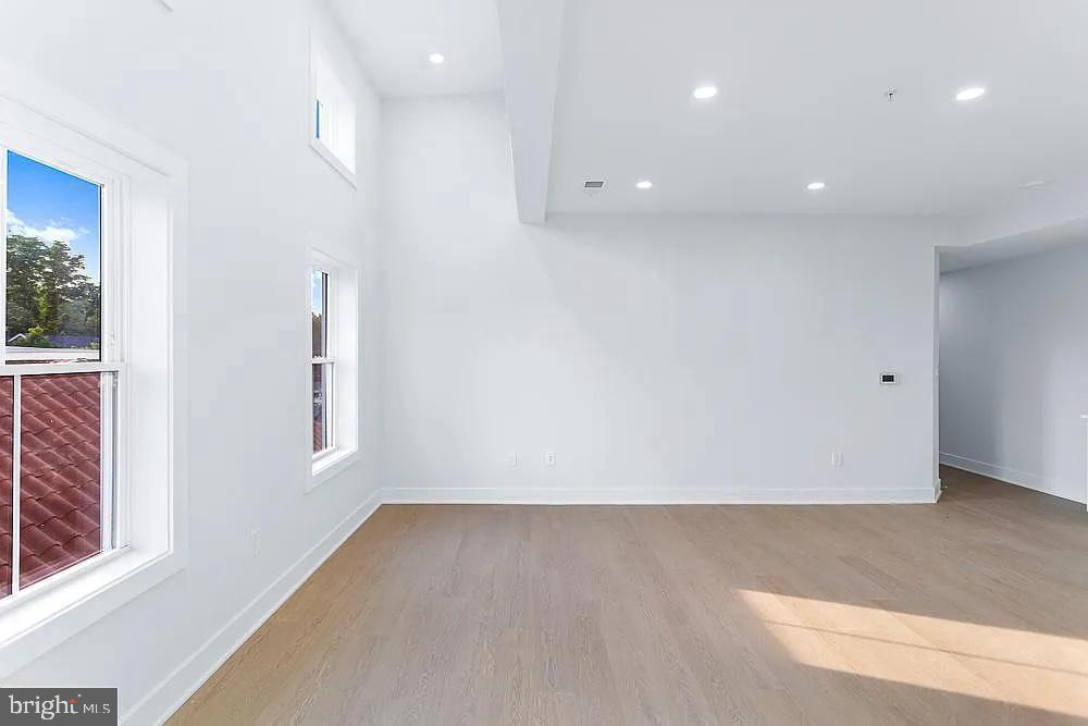 1109 FERN STREET NW Unit: 301