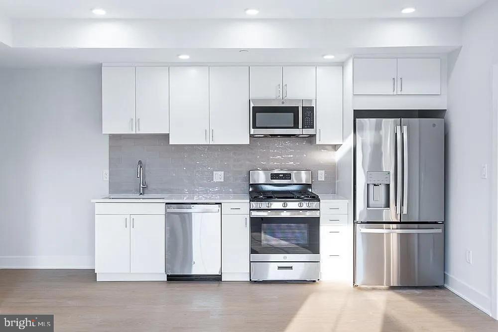 1109 FERN STREET NW Unit: 301