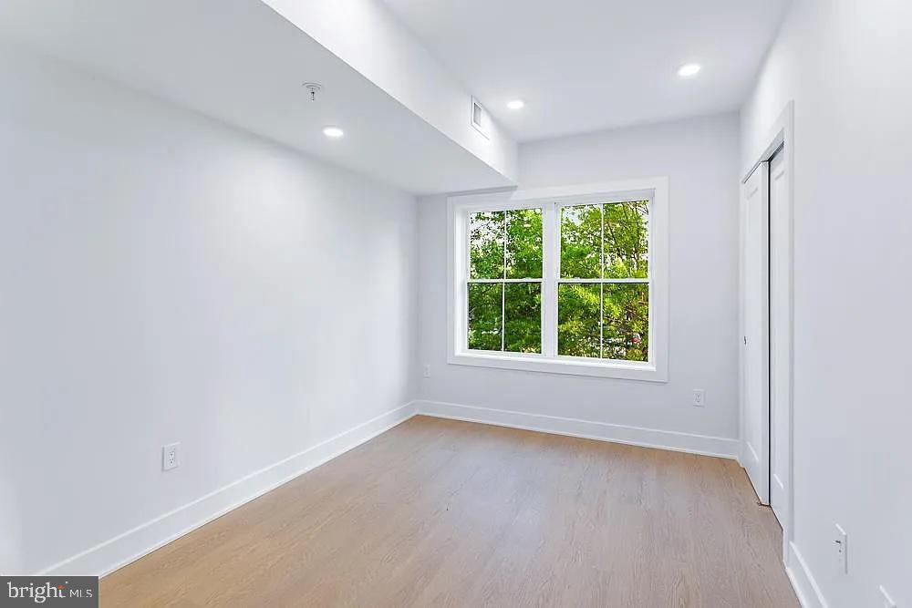 1109 FERN STREET NW Unit: 301