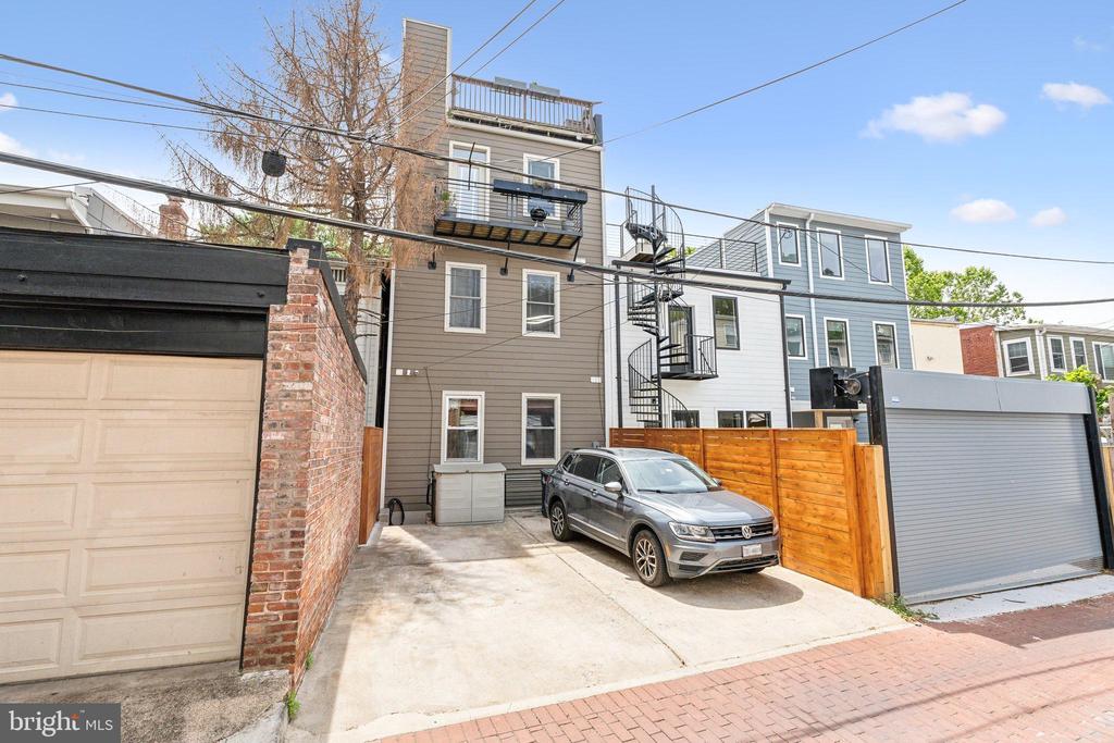 145 ADAMS STREET NW Unit: 1