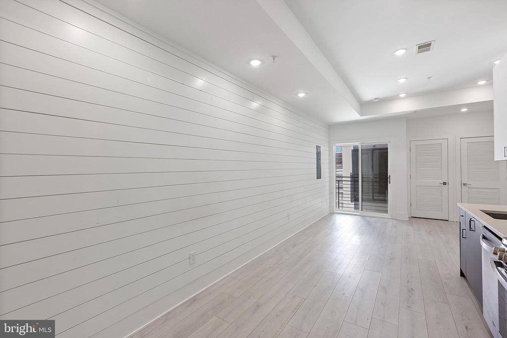 1202 LONGFELLOW STREET NW Unit: 03