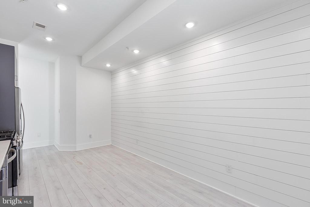1202 LONGFELLOW STREET NW Unit: 03