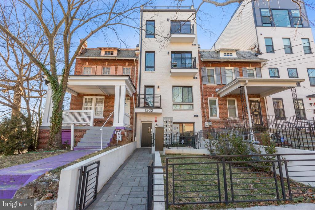 1202 LONGFELLOW STREET NW Unit: 03