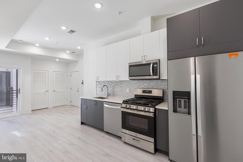 1202 LONGFELLOW STREET NW Unit: 03