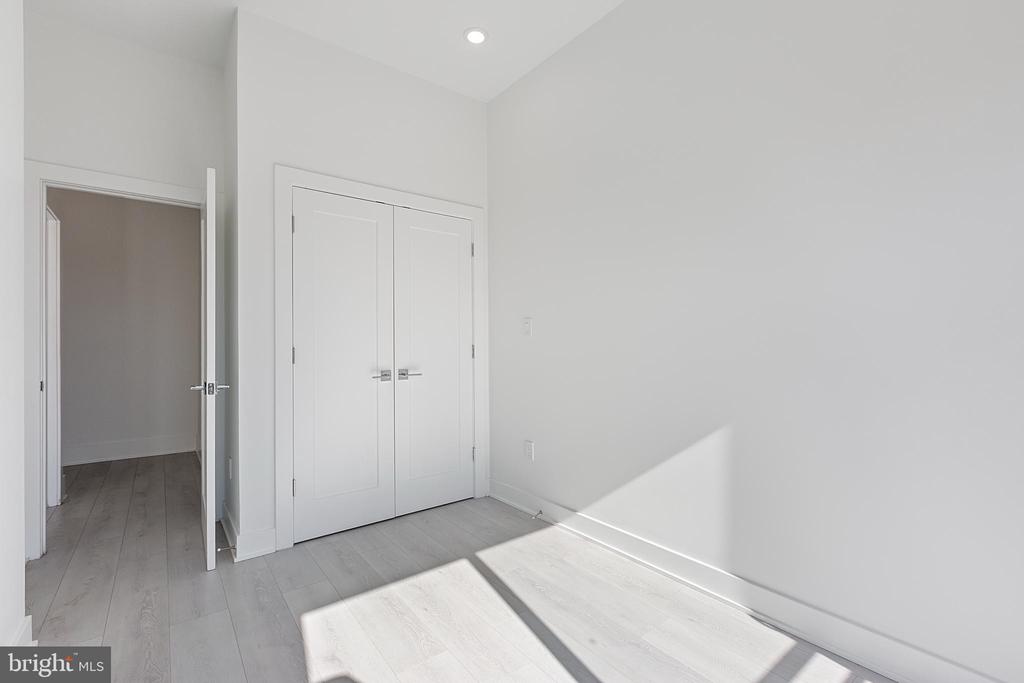 1202 LONGFELLOW STREET NW Unit: 03