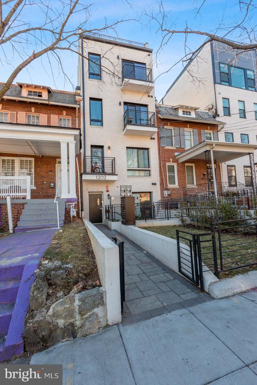 1202 LONGFELLOW STREET NW Unit: 03