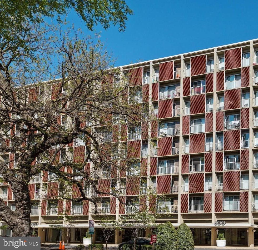 800 4TH STREET SW Unit: N118