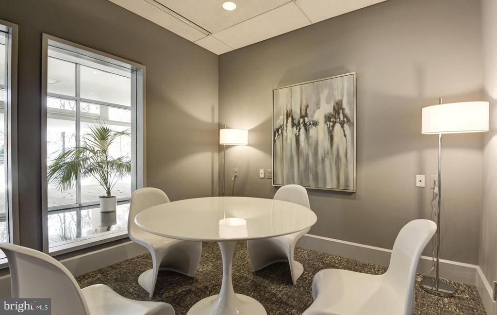 800 4TH STREET SW Unit: N118