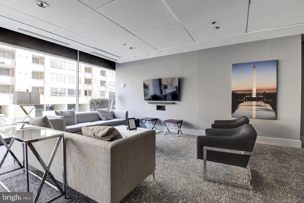 800 4TH STREET SW Unit: N118