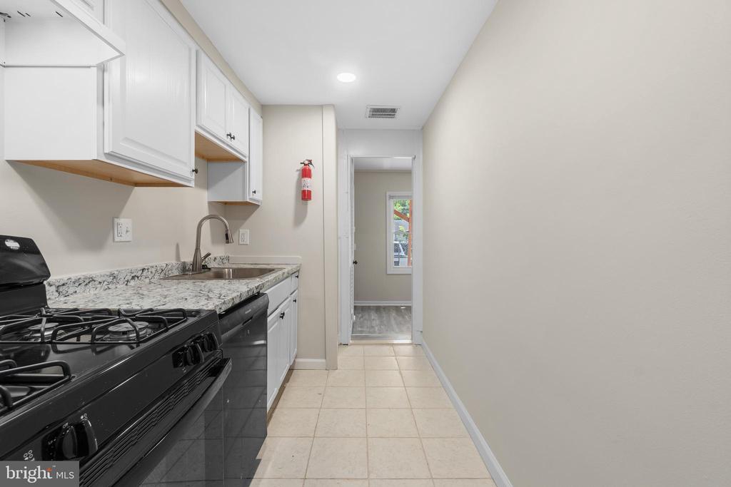 815 MALCOLM X AVENUE SE Unit: 2