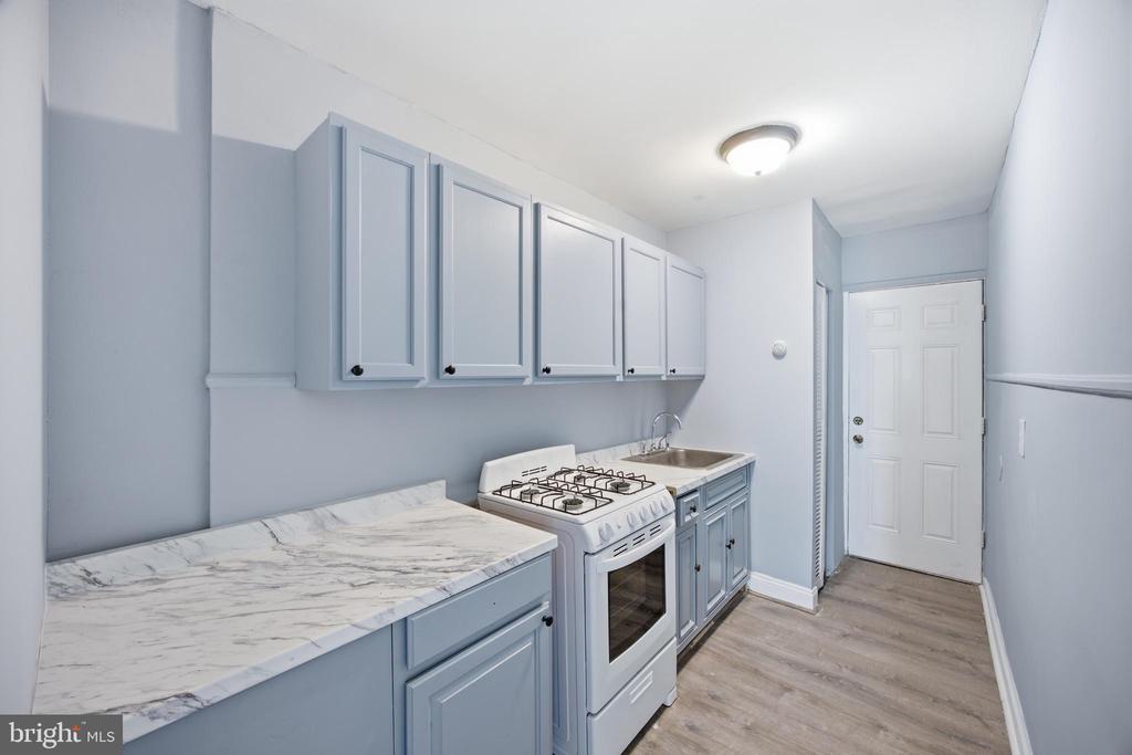 905 19TH STREET NE Unit: 3