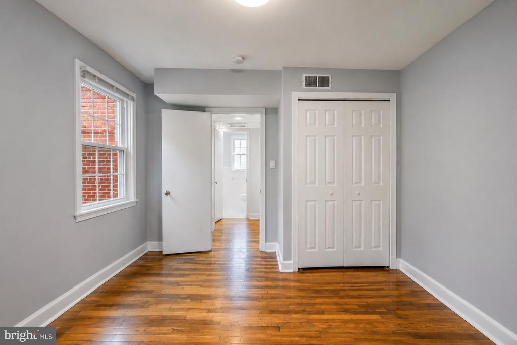 2102 SUITLAND TERRACE SE Unit: 302
