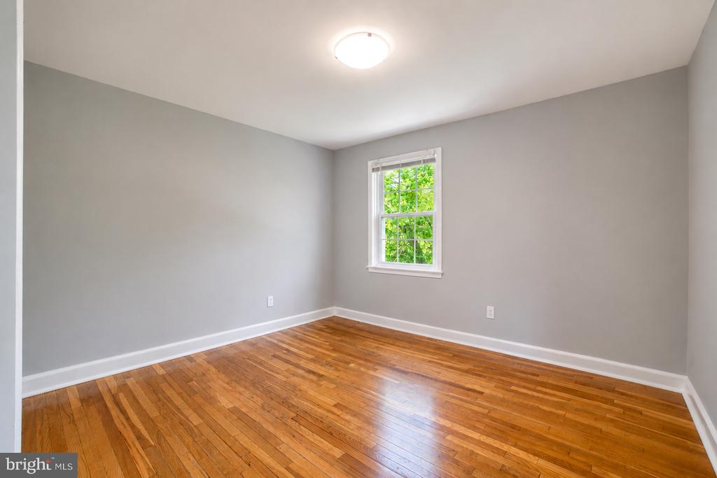 2102 SUITLAND TERRACE SE Unit: 302