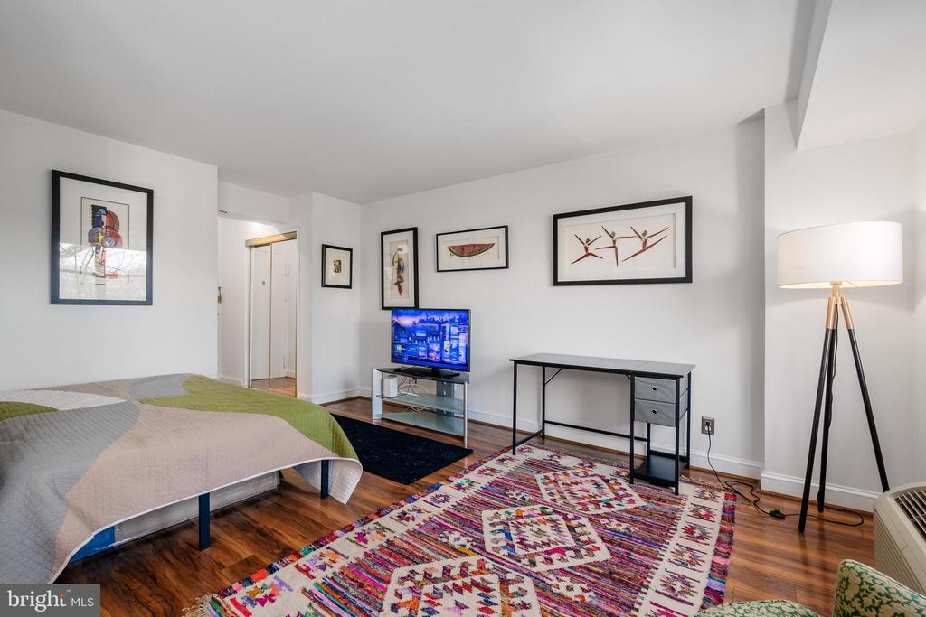 1801 CLYDESDALE PLACE NW Unit: 311