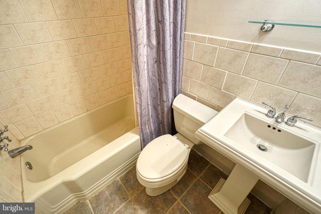 1801 CLYDESDALE PLACE NW Unit: 311
