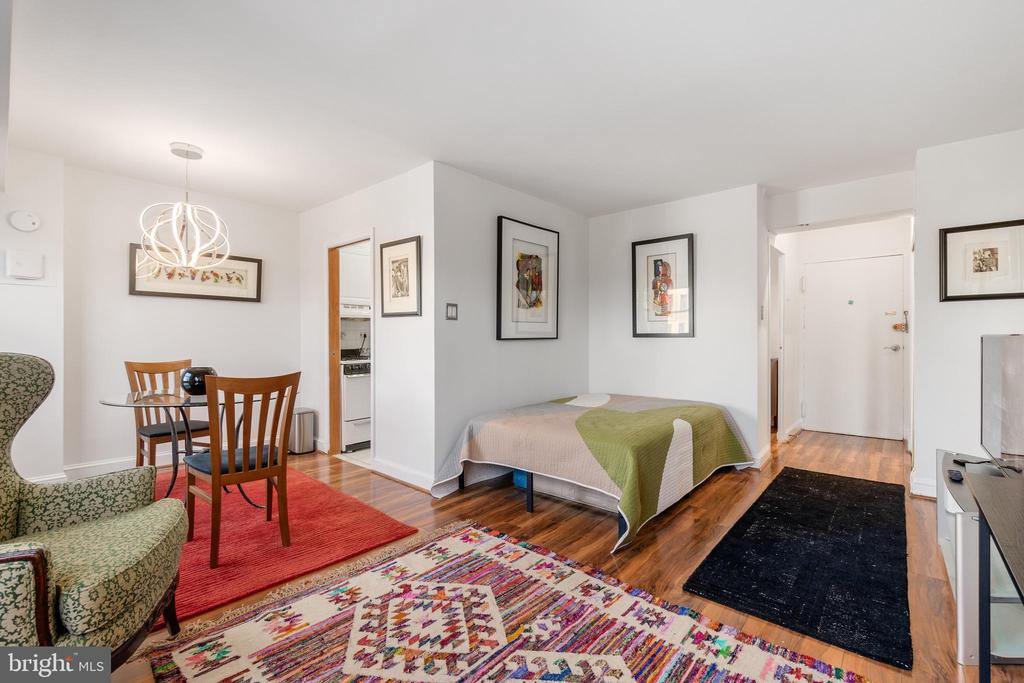 1801 CLYDESDALE PLACE NW Unit: 311