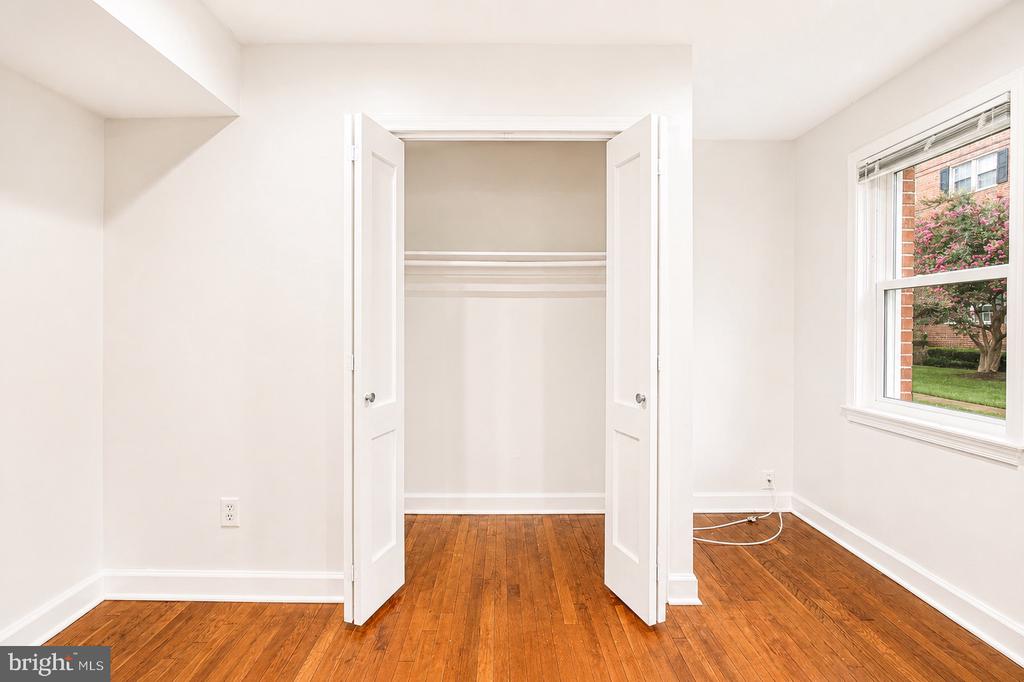 3927 PENNSYLVANIA AVENUE SE Unit: 101