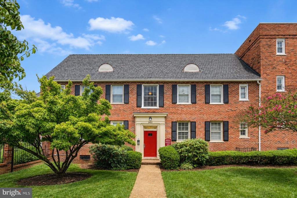 3927 PENNSYLVANIA AVENUE SE Unit: 101